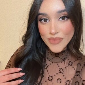 Meet your Posher, Dulce